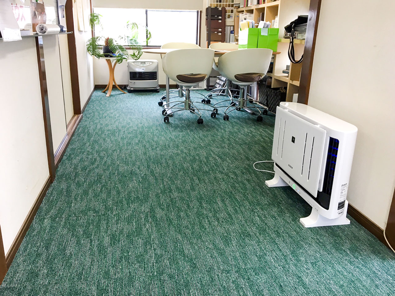 床施工後 2階 タイルカーペット施工