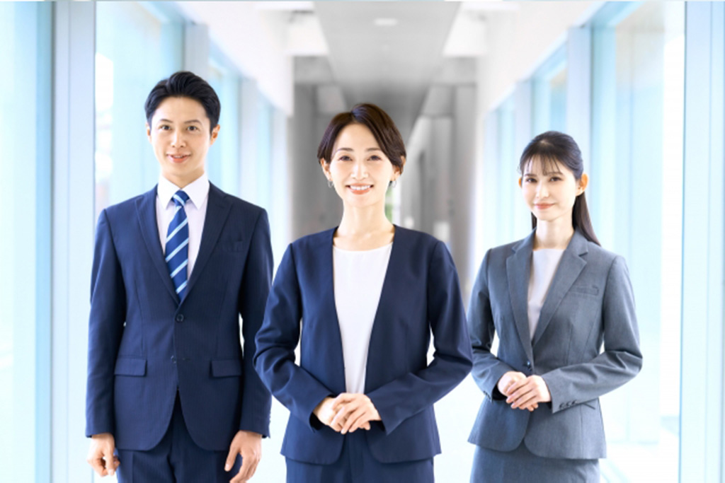 気持ちを込めた年末の挨拶で、1年の締めくくりをあたたかく