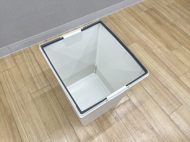 �_�X�g�{�b�N�X�@HS�@�u���b�N�^�C�v�@�g���b�V�����j�b�g�@5-822-3381