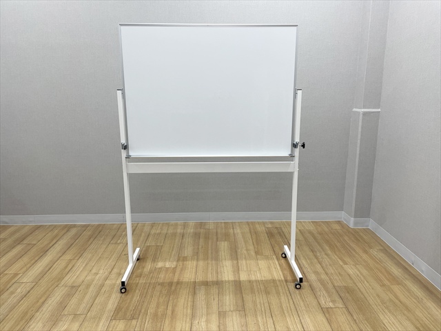 ホワイトボード【片面・.中古】 脚付ホワイトボード 片面式[-][中古]|脚付ホワイトボード-ボード