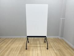 脚付ホワイトボードも激安販売！｜オフィス家具（中古）通販ならHappy