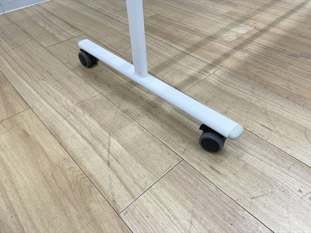 �r�t�z���C�g�{�[�h�@���ʎ��@�Жʌ��ԗ\��\�@�G�����T�@LEAR-32SY