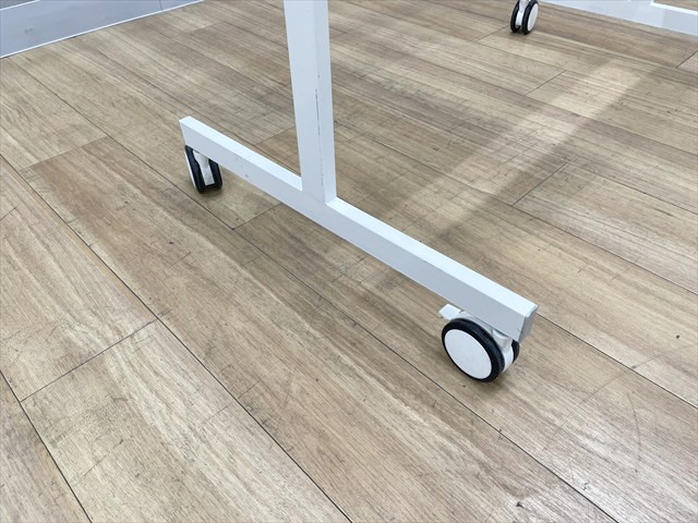 プラス　壁面立て掛け用自立片面ホワイトボード『中古良品』W1250 プラス 壁面立て掛け用自立片面ホワイトボード『中古良品』W1250