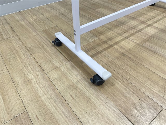ホワイトボード【片面・.中古】 脚付ホワイトボード 片面式[-][中古]|脚付ホワイトボード-ボード