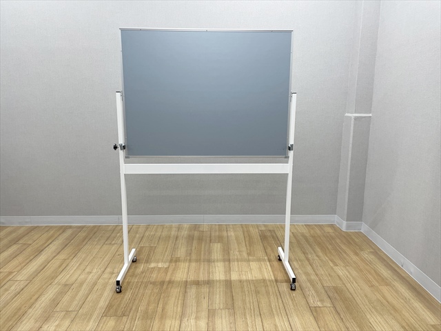 【中古】業務用品 PLUS プラス JOIFA331 ホワイトボード 自立式 キャスター付 凹みあり 中古】 LB-BKS340【PLUS・JOIFA331】 プラス/PLUS 自立ホワイトボード