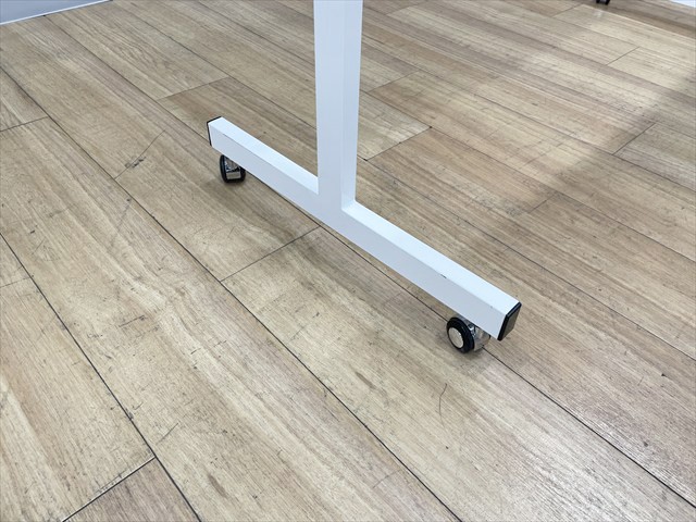 脚付ホワイトボード 片面式[-][中古]|脚付ホワイトボード-ボード