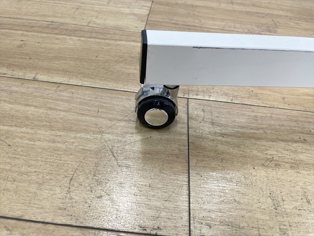 ホワイトボード【片面・.中古】 脚付ホワイトボード 片面式[-][中古]|脚付ホワイトボード-ボード