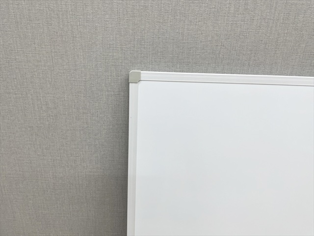 【中古品】ホワイトボード 新品｜【新品】脚付両面ホワイトボード（スチール板面）N-33318