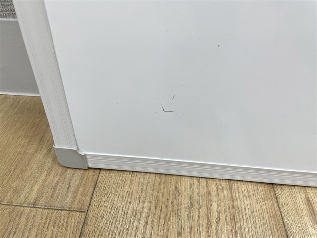決まりました【7/1引取希望】綺麗なホワイトボード☆事務用品☆中古品 脚付ホワイトボード 片面式[-][中古]|脚付ホワイトボード-ボード