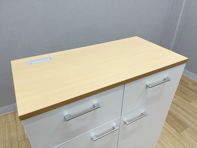 �r�W�l�X�L�b�`���@�C�[�g�C���@���e�B�@�L�b�`���J�E���^�[�@BKD-EK910APAWNN