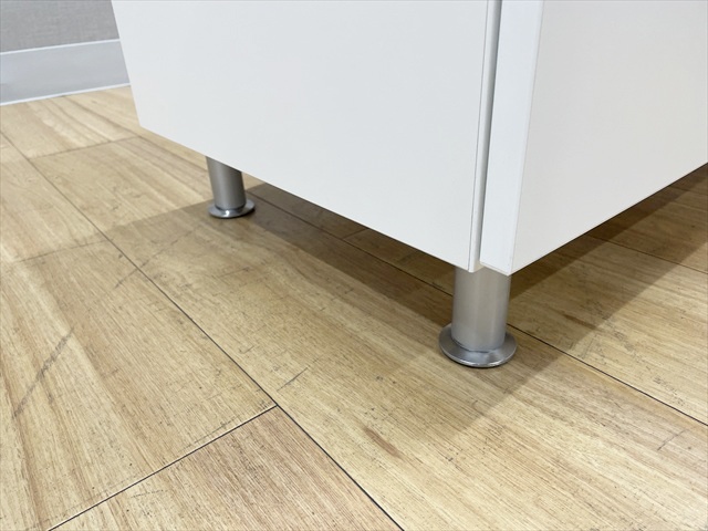 �r�W�l�X�L�b�`���@�C�[�g�C���@���e�B�@�L�b�`���J�E���^�[�@BKD-EK910APAWNN