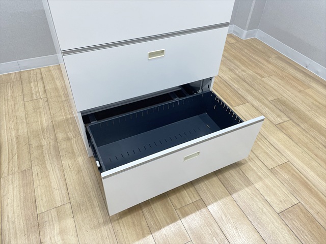 ���e�����L���r�l�b�g�@3�i�@�V�����C���@�V�t�@HTM-109AAS-W9