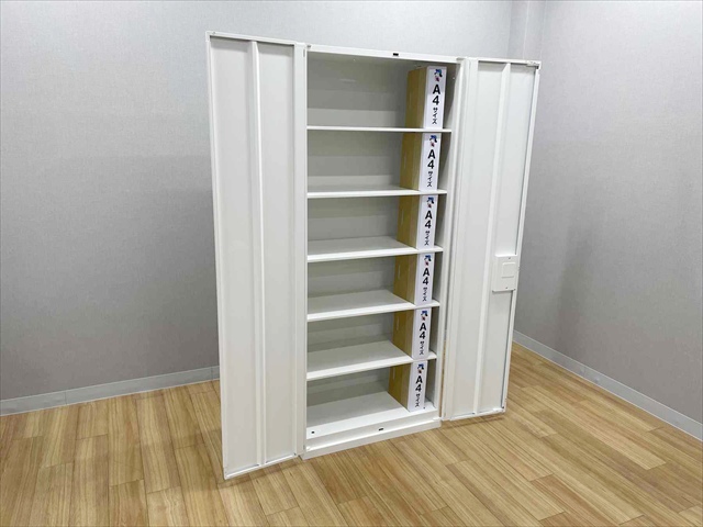 ���J�����Ɂ@�����O�@���N�g���C���@4K318Y ZA75