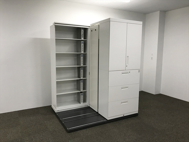 コクヨ　キャビネットスライド式扉 グレー　中古　汚れ有り　88×120×40cm 簡易再塗装品】スライドキャビネット 3列2連 エディア[コクヨ][中古