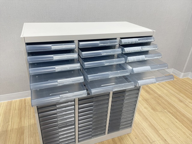 gCLrlbg@322i@A4Ή@ސɁ@S-A413F1N