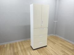 �R�N�� 3�i���e�������J���A���@�G�f�B�A�@�V���O���x�[�X�^