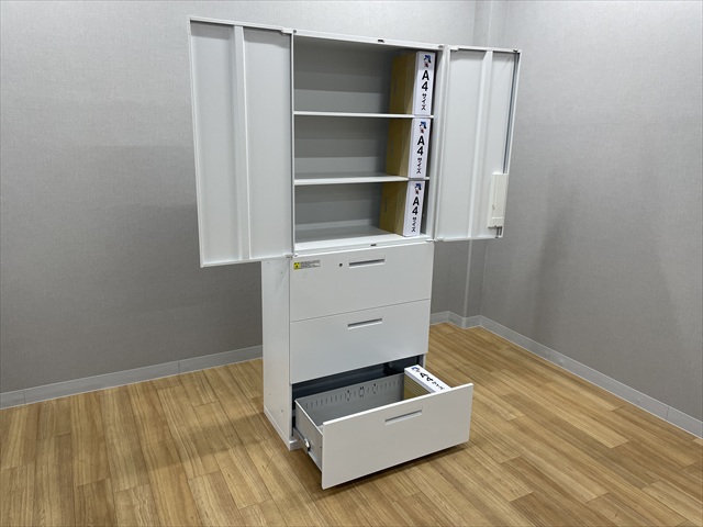 3�i���e�������J�A���@HS