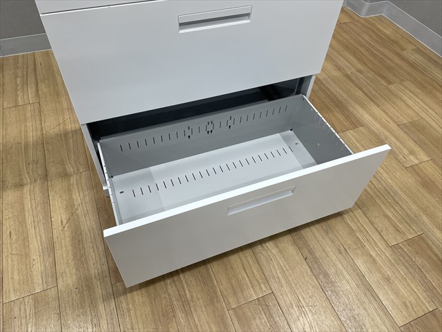 3�i���e�������J�A���@HS