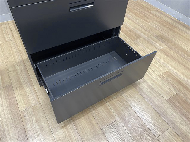 3�i���e�������J�A���@�G�f�B�A