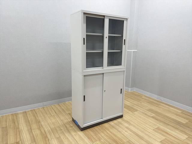 ����㉺�Z�b�g�@��i�K���X��