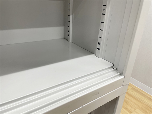 ����㉺�Z�b�g�@��i�K���X��