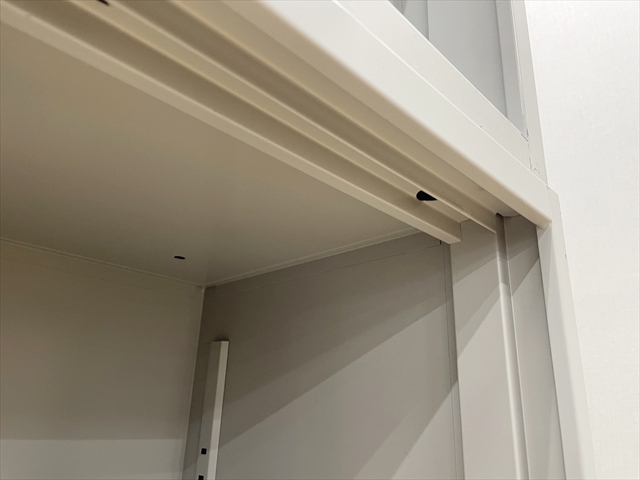 ����㉺�Z�b�g�@��i�K���X��