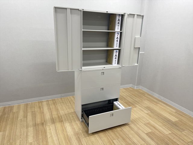 3�i���e�������J���A���@���N�g���C��