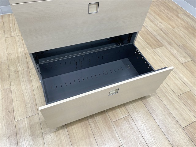 3�i���e�������J���A���@���N�g���C���@�E�b�h�^�C�v�@��i�K���X��