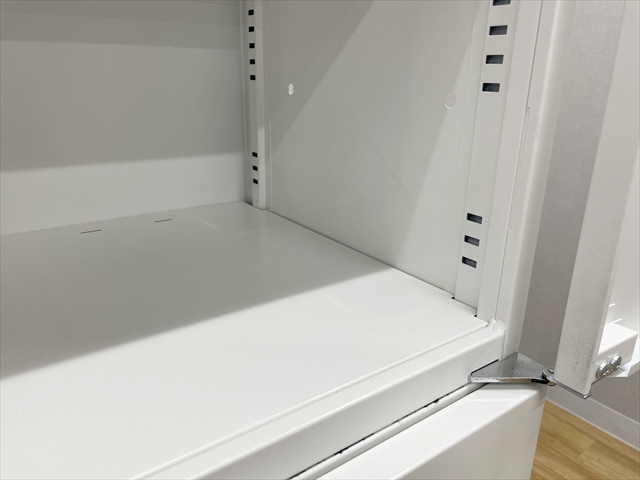 3�i���e�������J�A���@�V�����C��400