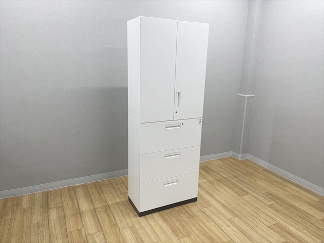 3�i���e�������J�A���@�G�f�B�A�@�V���O���x�[�X�^