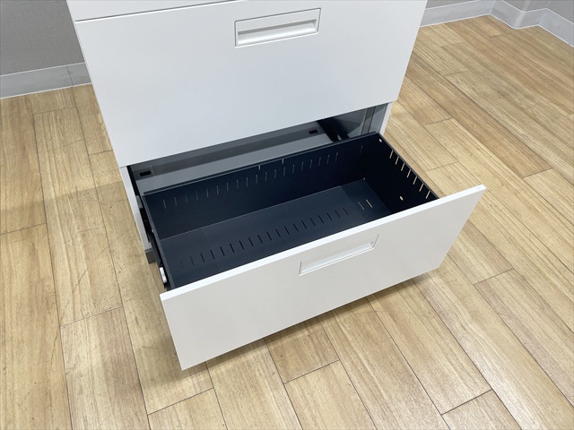 3�i���e�������J�A���@�G�f�B�A�@�V���O���x�[�X�^