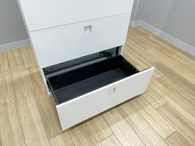 3�i���e����3���X���C�h���A���@��i�K���X���@���N�g���C��