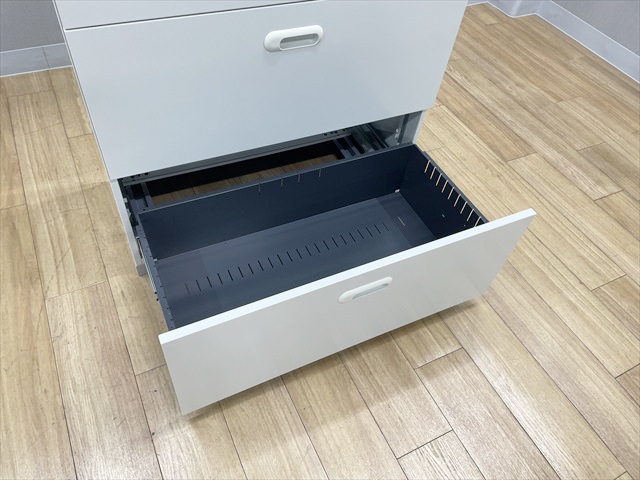 3�i���e��������A���@�����N�X�@LX-5