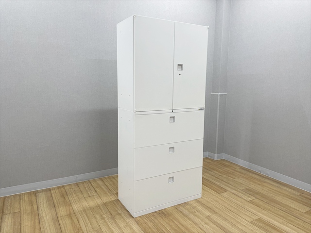 3�i���e�������J���A���@���N�g���C��