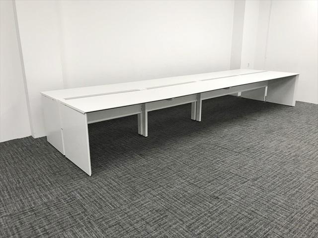 �t���[�A�h���X�f�X�N�@���[�N���B�X�^�@6���V�@���ʃ^�C�v