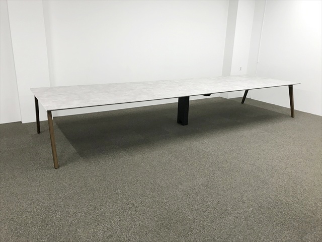 �t���[�A�h���X�f�X�N�@�Z���e�B�A�@4���V�@���ʃ^�C�v