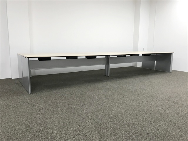 �t���[�A�h���X�f�X�N�@���[�N���B�X�^�@4���V�@���ʃ^�C�v