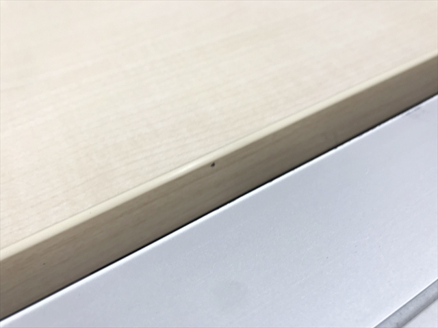 �t���[�A�h���X�f�X�N�@���[�N���B�X�^�@4���V�@���ʃ^�C�v