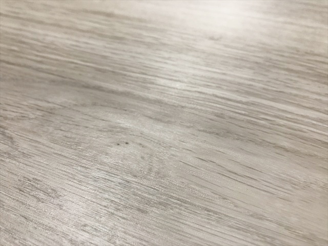 �t���[�A�h���X�f�X�N�@�Z���e�B�A�@4���V�@���ʃ^�C�v