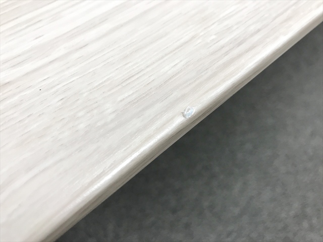 �t���[�A�h���X�f�X�N�@�Z���e�B�A�@4���V�@���ʃ^�C�v