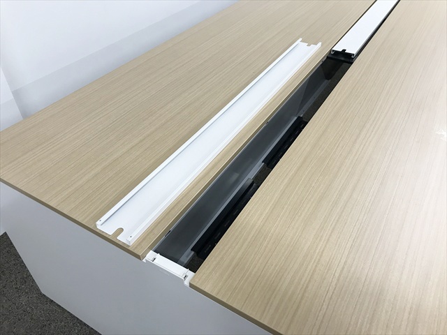 �t���[�A�h���X�f�X�N�@�C���^�[�����NR�@4���V�@���ʃ^�C�v