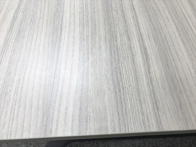 �t���[�A�h���X�f�X�N�@�A�t�B�[�m�@2���V�@���ʃ^�C�v