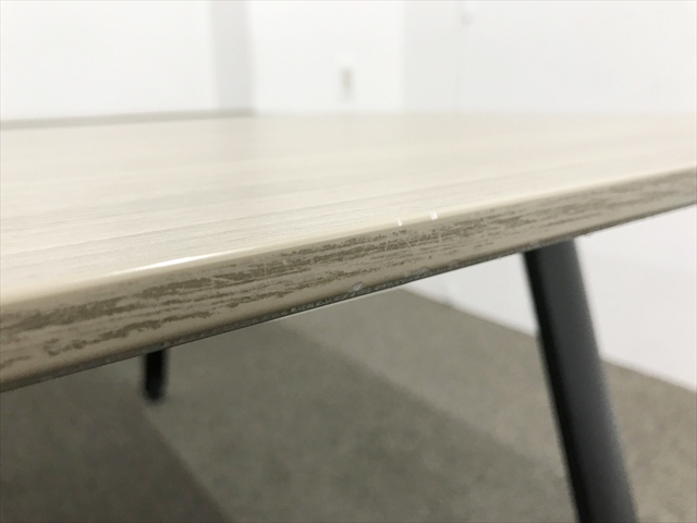 �t���[�A�h���X�f�X�N�@�A�t�B�[�m�@2���V�@���ʃ^�C�v