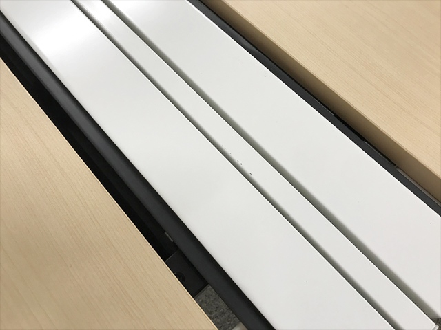 �t���[�A�h���X�f�X�N�@�W�F�l���@4���V�@���ʃ^�C�v