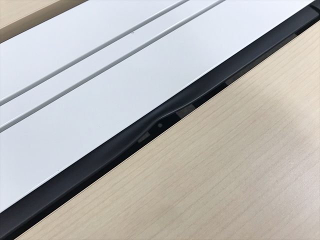 �t���[�A�h���X�f�X�N�@�W�F�l���@4���V�@���ʃ^�C�v