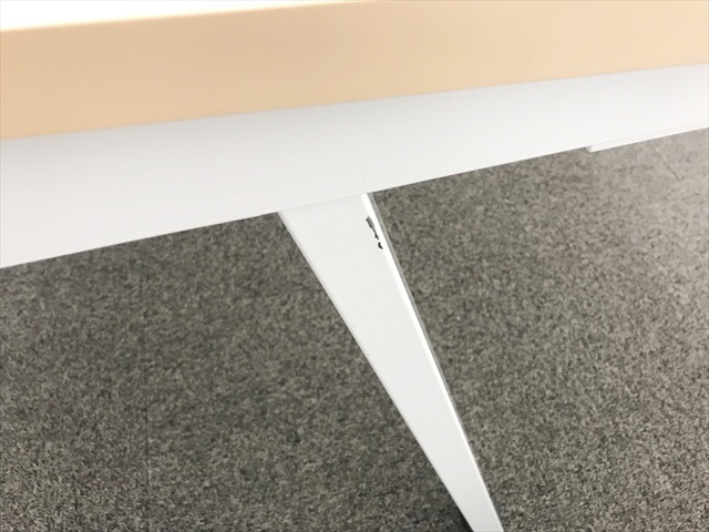 �t���[�A�h���X�f�X�N�@�W�F�l���@4���V�@���ʃ^�C�v