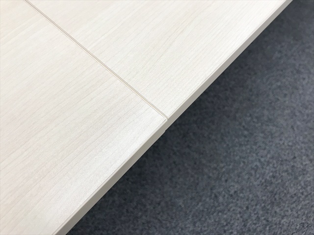 �t���[�A�h���X�f�X�N�@�W�F�l���@4���V�@���ʃ^�C�v