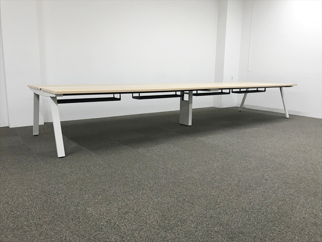 �t���[�A�h���X�f�X�N�@�W�F�l���@4���V�@���ʃ^�C�v