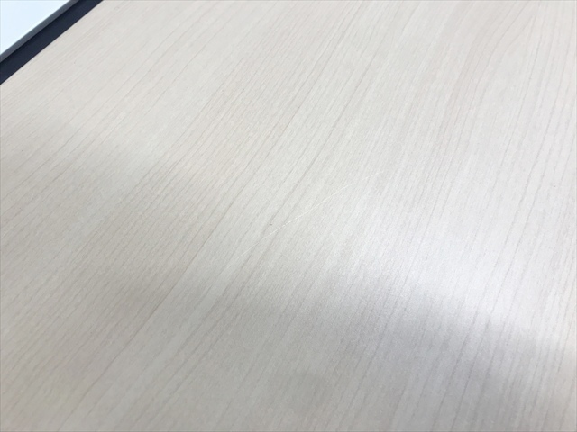 �t���[�A�h���X�f�X�N�@�W�F�l���@4���V�@���ʃ^�C�v