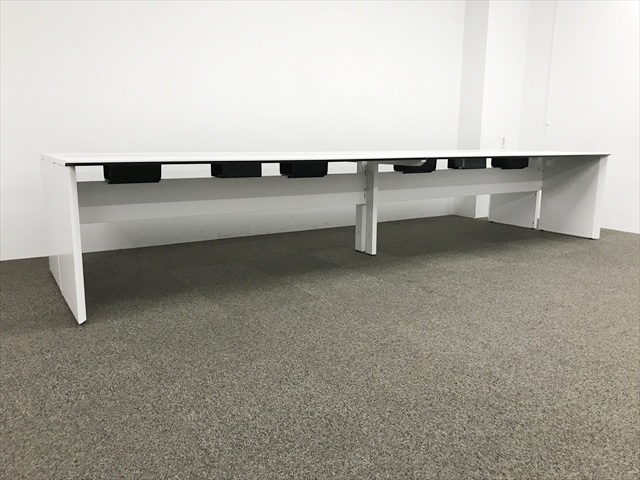 �t���[�A�h���X�f�X�N�@���[�N���B�X�^�@4���V�@���ʃ^�C�v